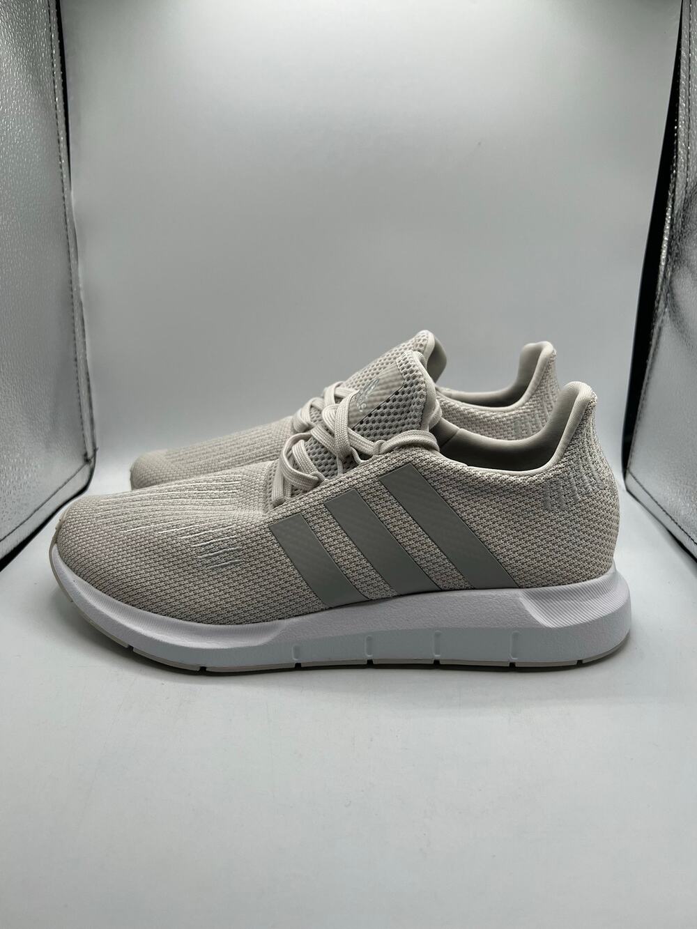 Adidas Swift Run 1.0 Wmns ‘Grey Silver Metallic’ size 8.5w